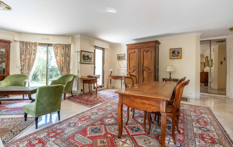 Appartement - 103 m² - 5 pièces