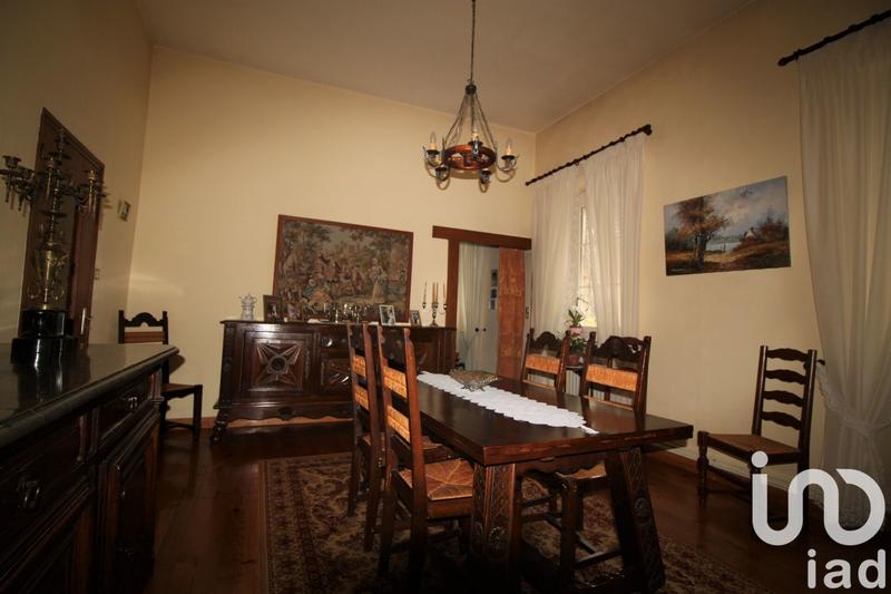 Maison de campagne - 420 m² - 14 pièces