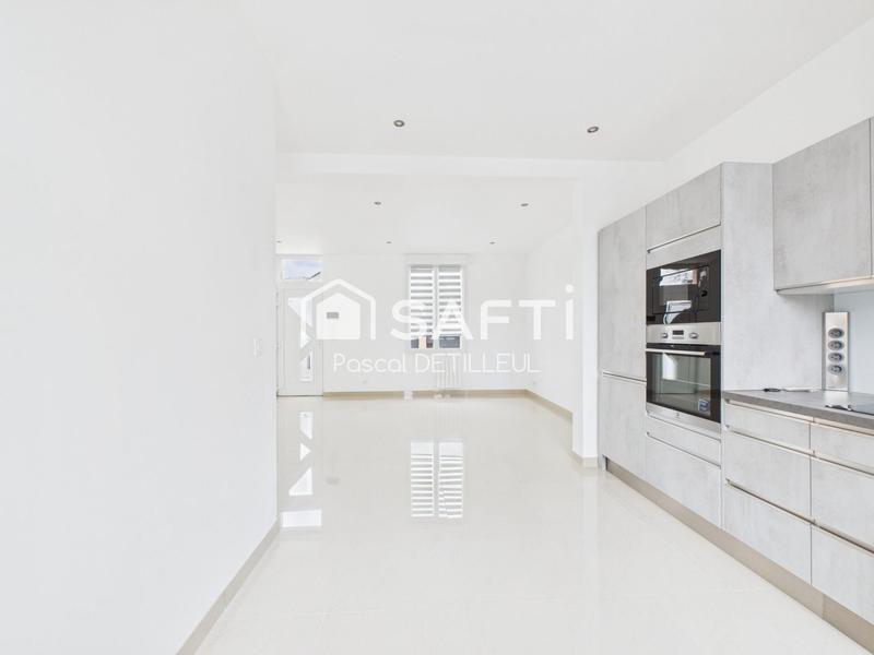 Maison - 177 m² - 6 pièces