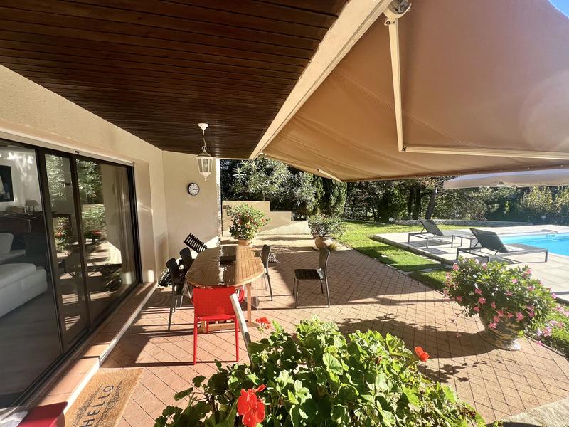 Maison d'architecte - 140 m² - 5 pièces