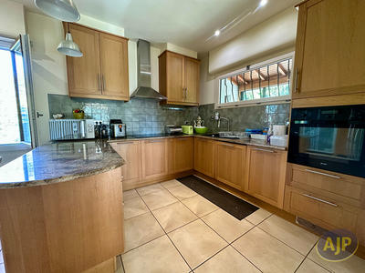 Maison - 134 m² - 4 pièces