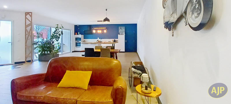 Maison - 155 m² - 6 pièces