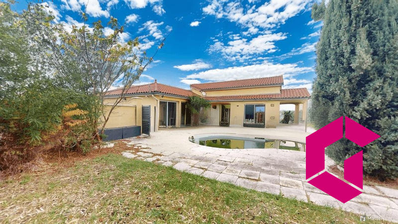 Villa - 172 m² - 5 pièces