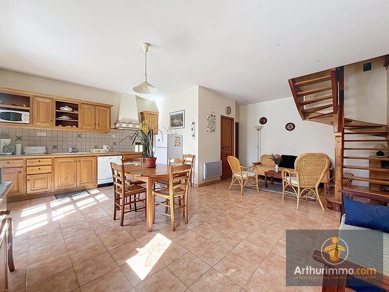 Maison - 150 m² - 11 pièces