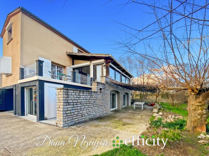 Mas - 154 m² - 9 pièces