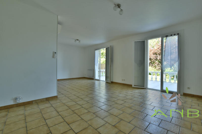Maison - 102 m² - 6 pièces