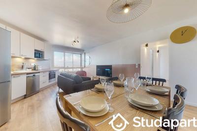 Chambre - 11 m² - 1 pièce