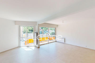 Appartement - 106 m² - 4 pièces