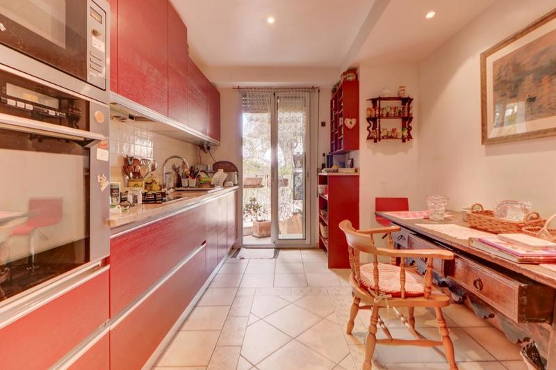 Appartement - 90 m² - 3 pièces