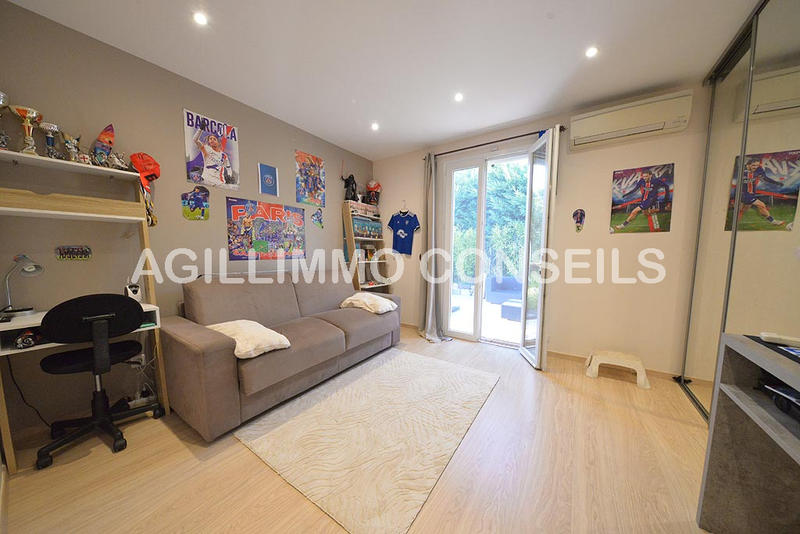 Villa - 140 m² - 5 pièces