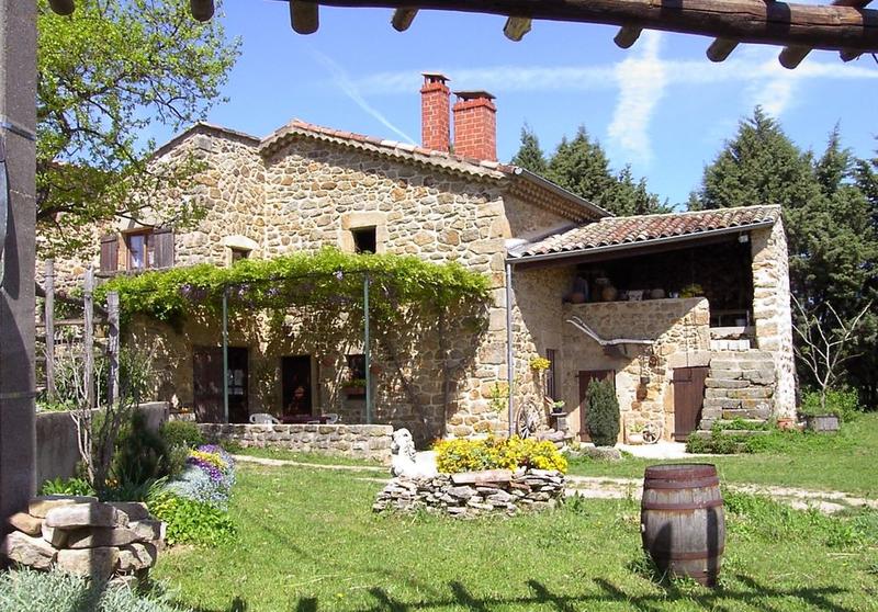 Maison en pierre - 118 m² - 8 pièces