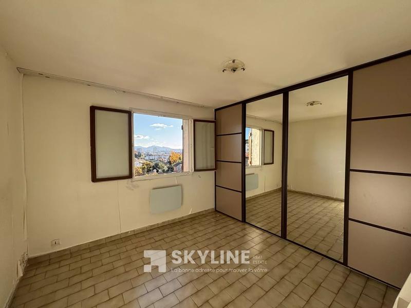 Maison - 105 m² - 6 pièces