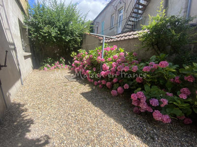 Immeuble - 200 m² - 12 pièces