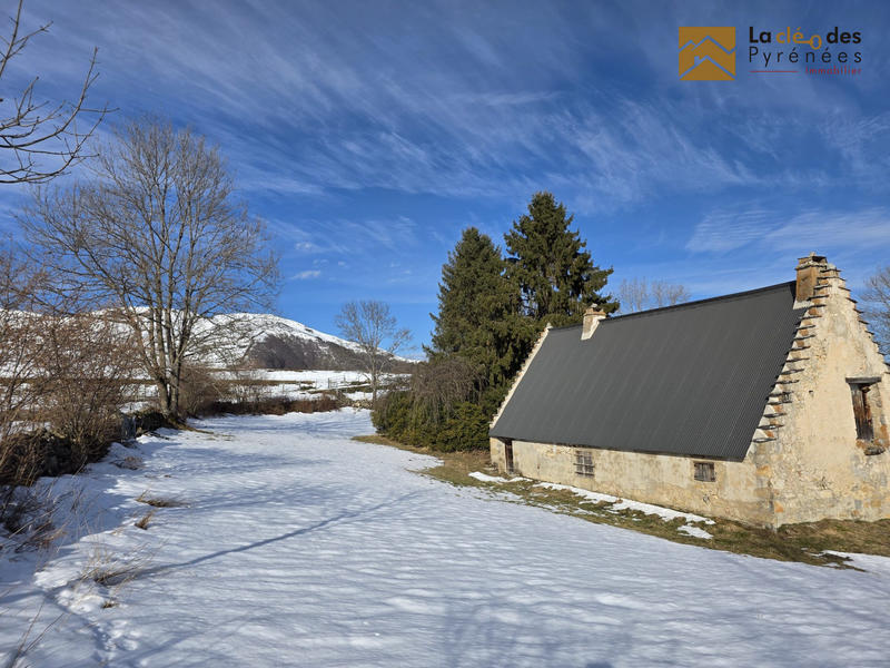 Maison ancienne - 200 m² - 2 pièces