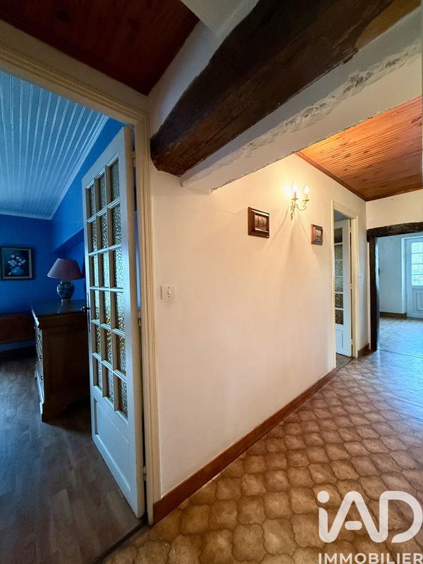 Maison - 230 m² - 7 pièces
