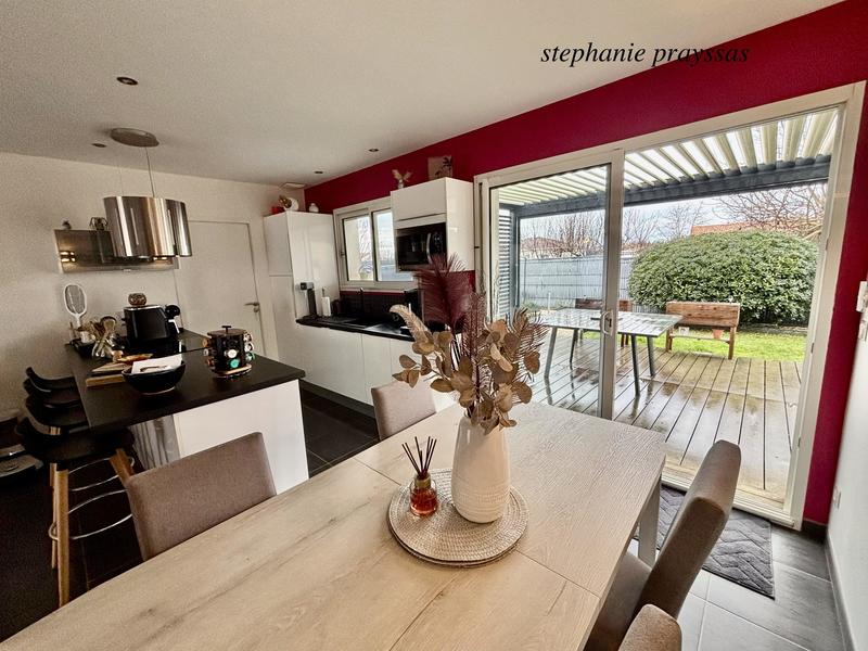 Maison - 85 m² - 4 pièces