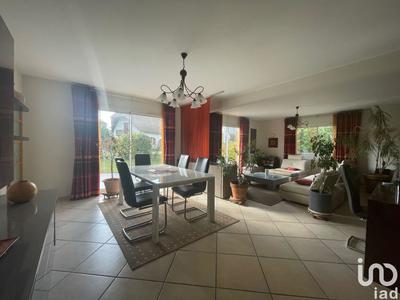 Maison - 238 m² - 5 pièces