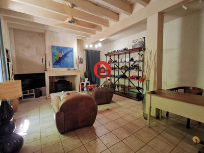 Mas - 111 m² - 4 pièces