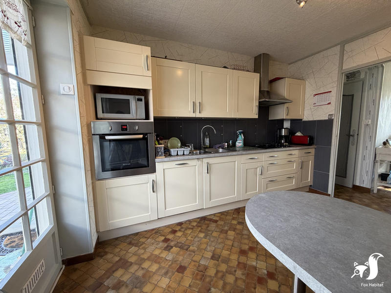 Maison - 85 m² - 5 pièces