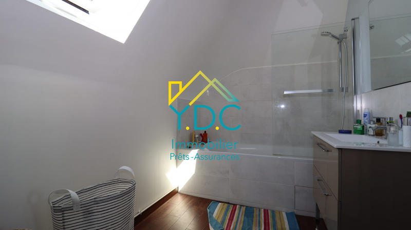 Maison - 166 m² - 8 pièces