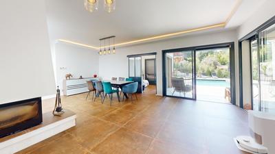 Villa - 180 m² - 5 pièces