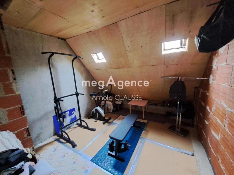 Maison - 93 m² - 6 pièces