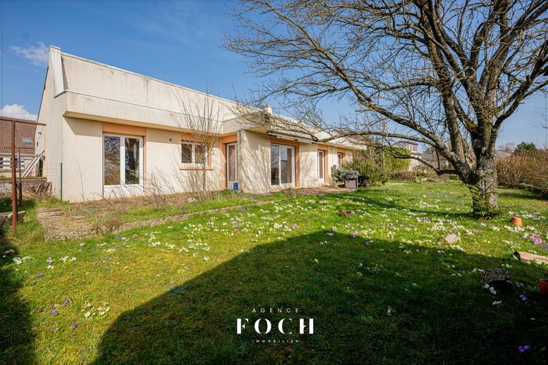 Maison - 121 m² - 6 pièces