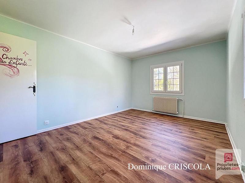 Maison - 300 m² - 12 pièces