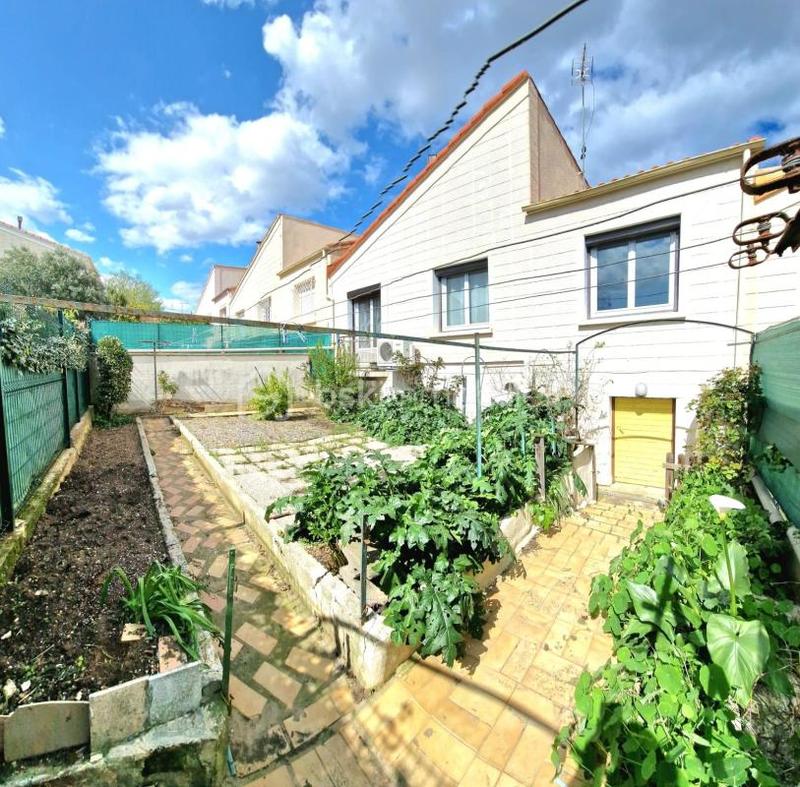 Maison de ville - 95 m² - 6 pièces