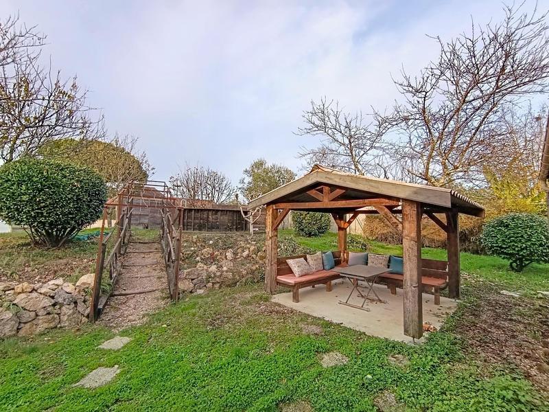 Maison - 93 m² - 4 pièces