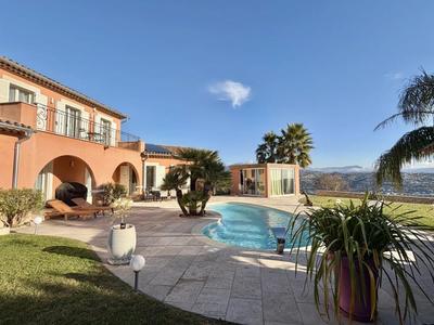 Villa - 160 m² - 5 pièces
