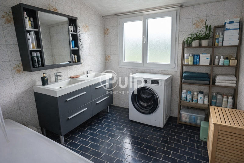 Maison - 102 m² - 5 pièces