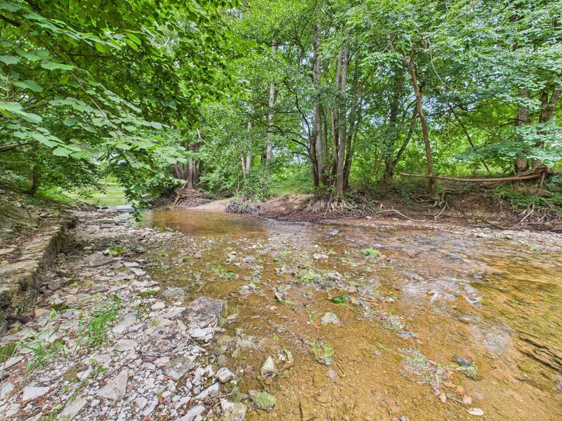 Maison - 312 m² - 8 pièces