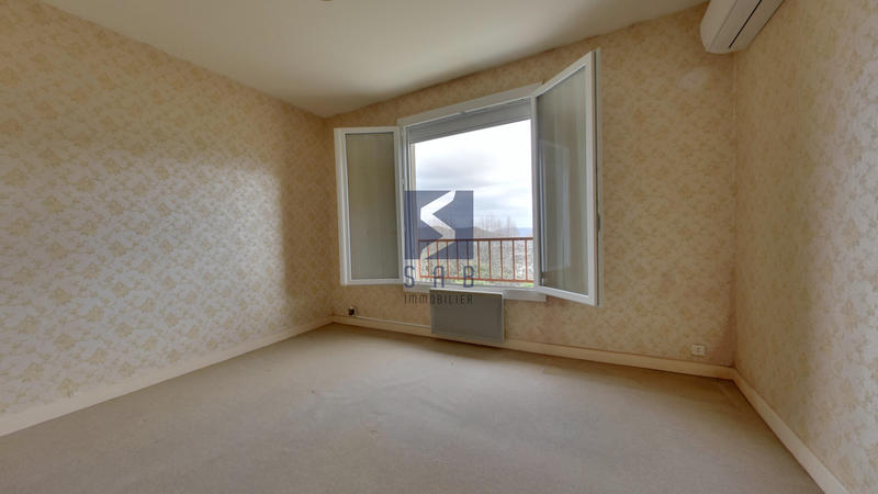 Maison - 108 m² - 4 pièces