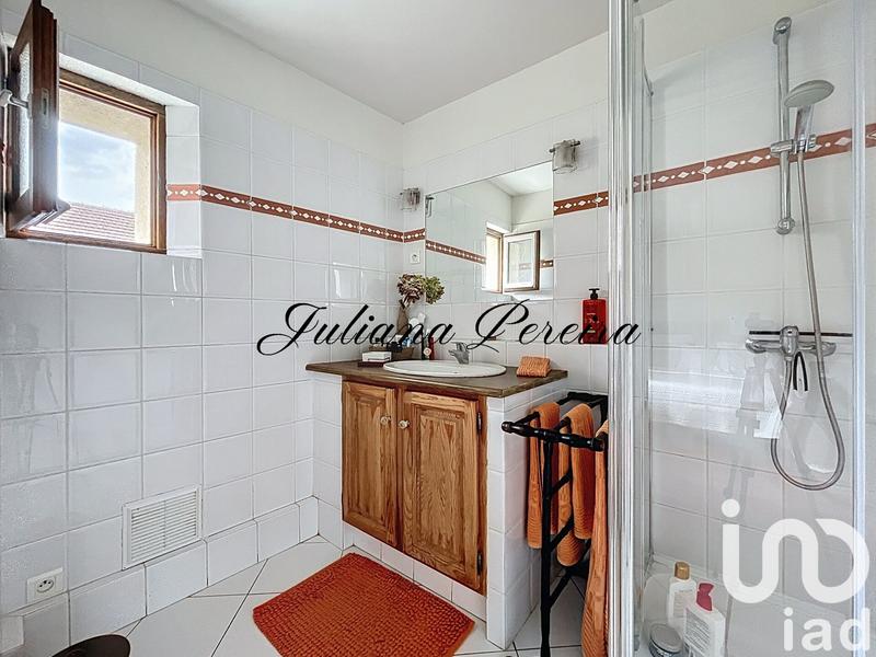 Maison - 177 m² - 9 pièces