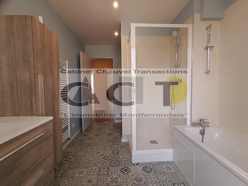 Appartement - 99 m² - 4 pièces