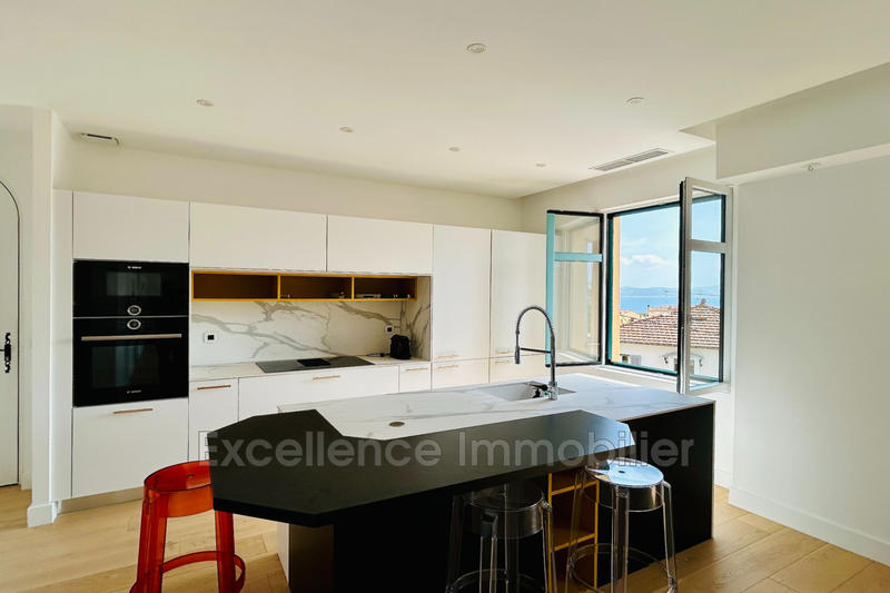 Appartement - 85 m² - 3 pièces