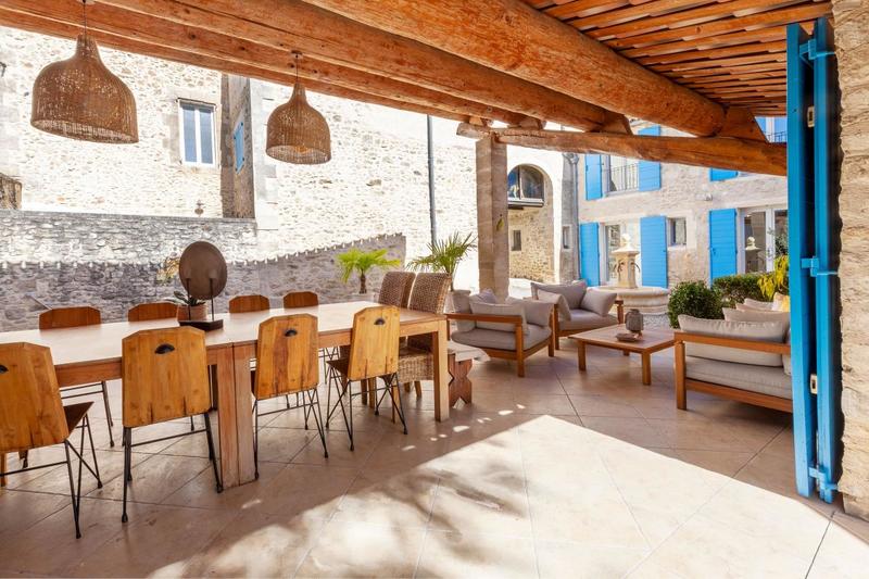 Maison de campagne - 370 m² - 10 pièces