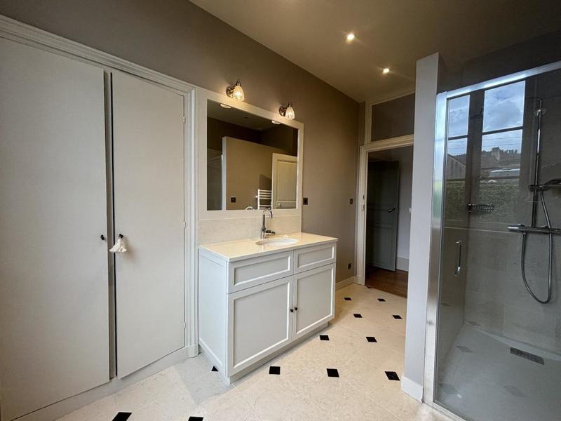 Hôtel particulier - 420 m² - 11 pièces