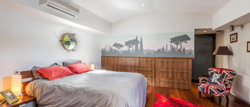 Maison - 200 m² - 8 pièces