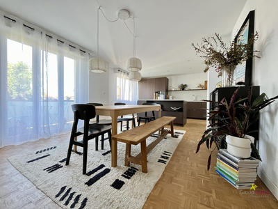 Appartement - 82 m² - 3 pièces