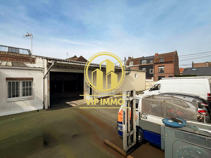 Local d'activités - 555 m²