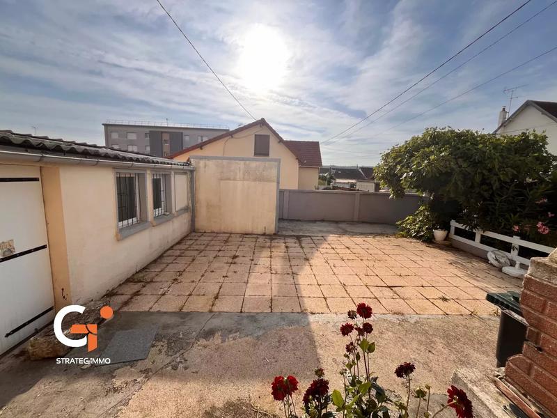 Maison - 74 m² - 5 pièces