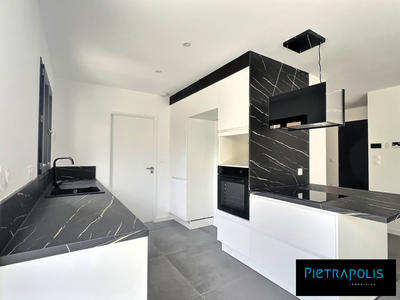 Maison - 98 m² - 4 pièces