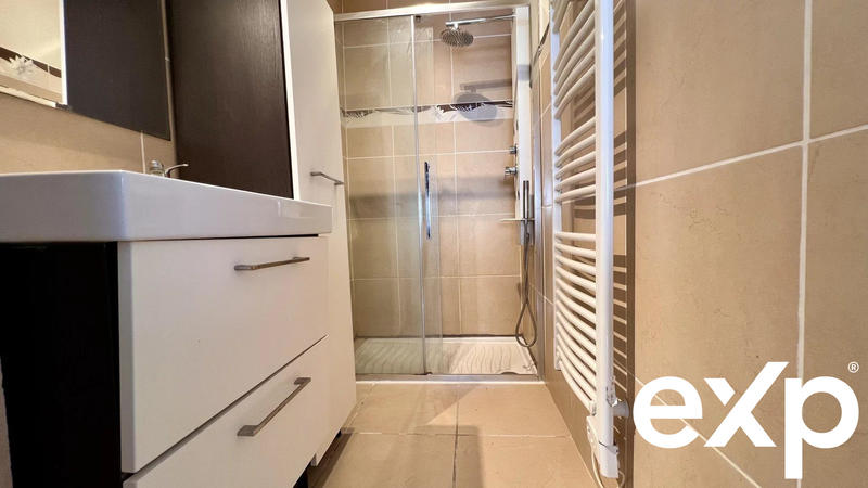 Maison - 137 m² - 6 pièces