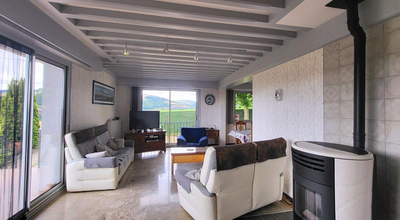 Maison traditionnelle - 156 m² - 6 pièces