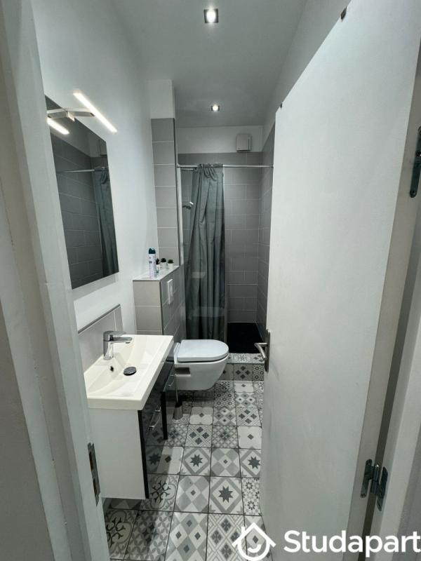 Chambre - 14 m² - 1 pièce