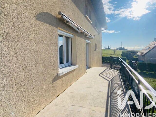 Maison - 300 m² - 6 pièces