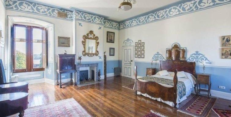 Manoir - 1 500 m² - 25 pièces