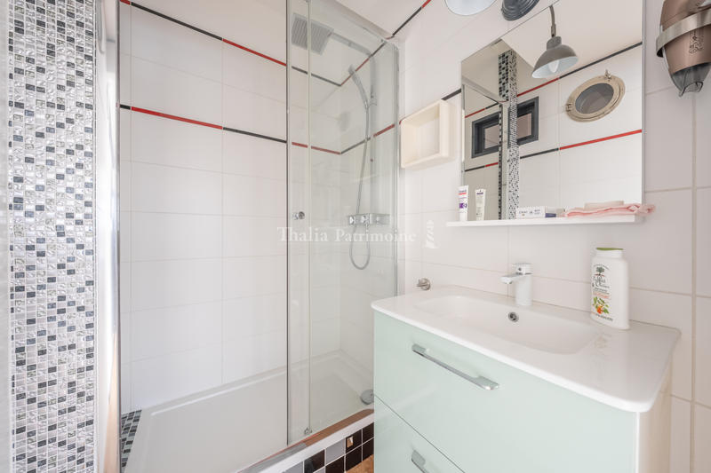 Appartement - 245 m² - 8 pièces